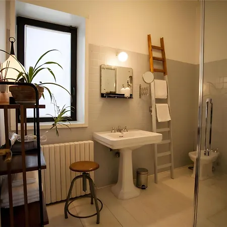 Vila E M - Cubo Con Vista *